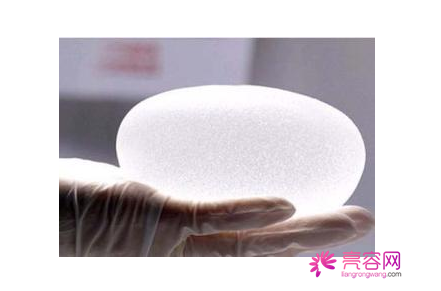 假体隆胸大盘点!(一)平胸妹子请过来!