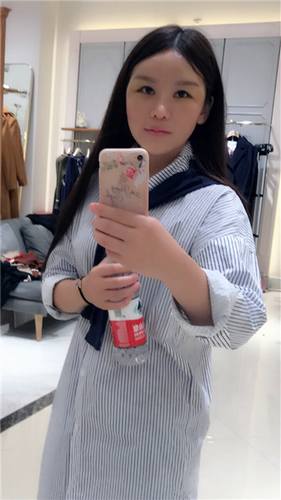 一直都想全脸填充脂肪!全脸几乎都凹陷!苹果肌打过玻尿酸!