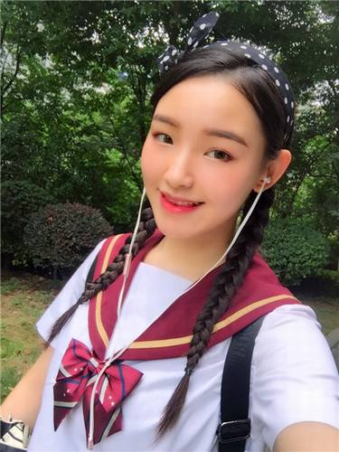 姐妹们较近过的怎么样?哈哈哈,还是让姐妹们看看我的变美案例吧!谁叫我是爱美的人儿呢!姐妹们可不要介意的图多哦!图很多,流量狗不怕的就敬请随意看~~~