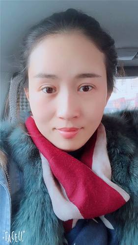 我终于有双眼皮啦!!眼睛变得炯炯有神了~~这个圣诞节可以美美的过了哈哈~~~