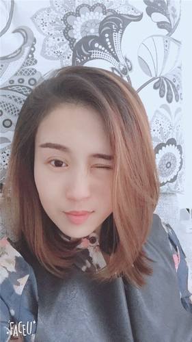 我终于有双眼皮啦!!眼睛变得炯炯有神了~~这个圣诞节可以美美的过了哈哈~~~