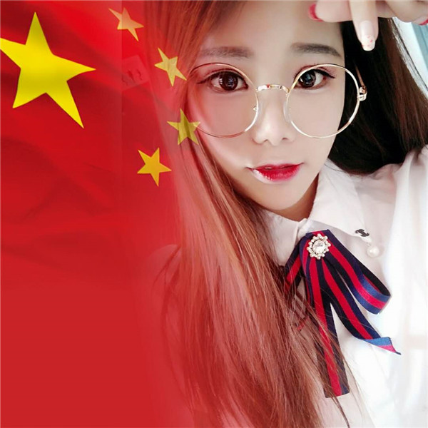 哈喽宝宝们,给你们分享一下我的耳软骨复合隆鼻经历啦!!看看我是怎么逆袭成大美女的吧哈哈
