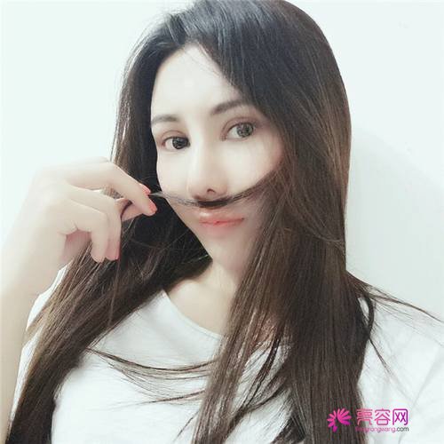 北京沃尔刘彦军肋软骨隆鼻