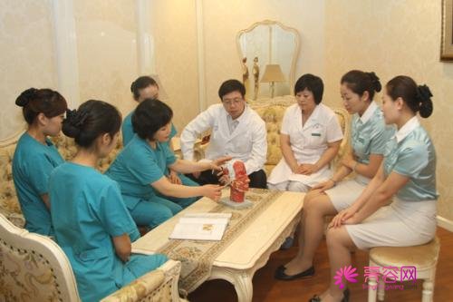 武汉中爱整形医院怎么样?武汉中爱价格表一览