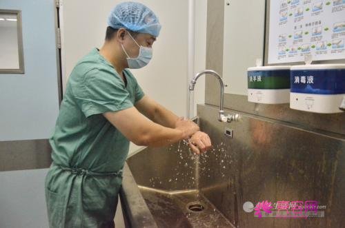 海口人民整形医院_简介_案例_价格_地址_怎么样