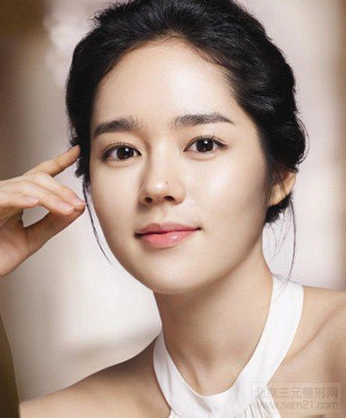 有卧蚕眼的美女 韩佳人 有卧蚕眼的美女 韩佳人