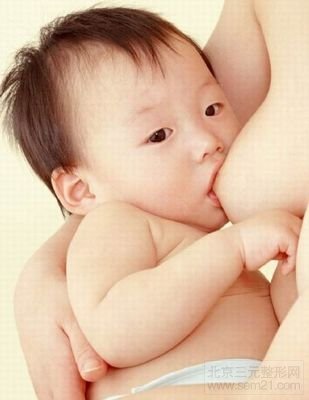假体隆胸后可以喂奶吗,有什么危害吗?