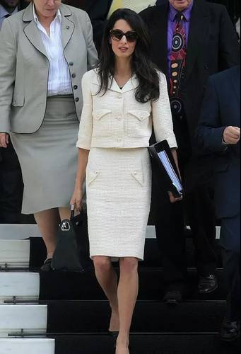 小腿吸脂手术的优势、费用、如何护理？