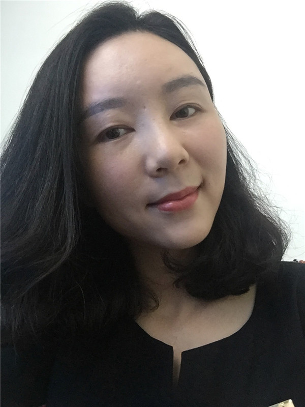 大家新年好呀!2018年我来给你们分享我的自体脂肪填充脸部案例啦~~素颜照、美照都有哦,嘻嘻(#^.^#)