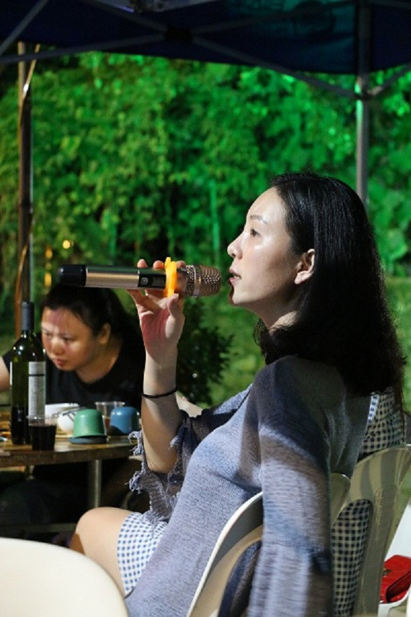 大家新年好呀!2018年我来给你们分享我的自体脂肪填充脸部案例啦~~素颜照、美照都有哦,嘻嘻(#^.^#)