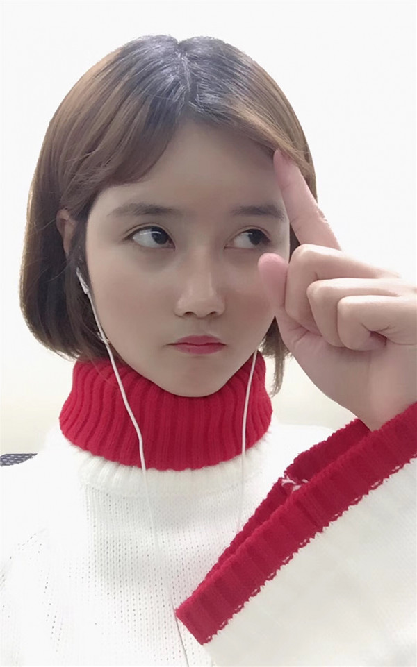 宝宝们,我来分享一下我的自体脂肪填充额头苹果肌,丰太阳穴的经历吧!有很多不懂得地方,希望你们可以多多给我变美的小妙招哦~~~