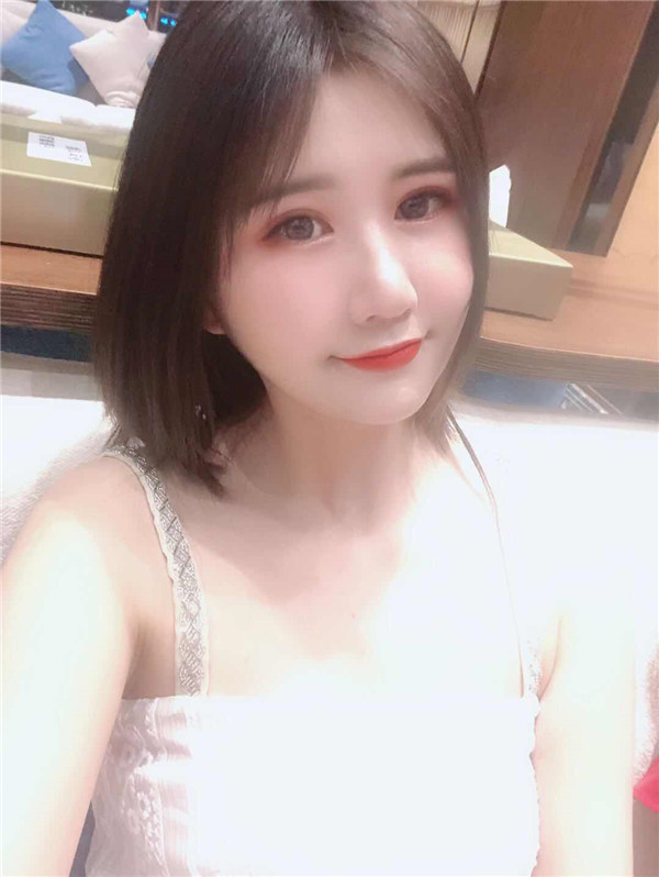 青岛亚美妍安翔脂肪丰额头怎么样?价格案例