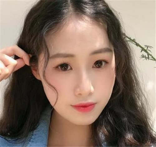 上海华美李健做鼻子怎么样?案例_价格