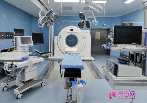 青海省人民医院口腔科靠谱吗？内附田广庆详细介绍+口碑评价