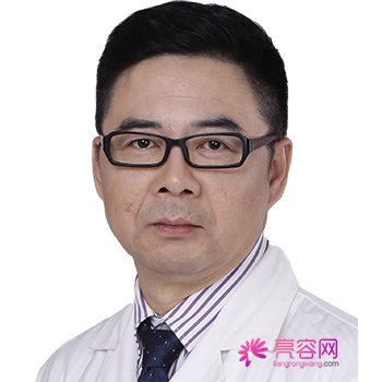 重庆新时代杨健医生隆鼻技术如何？案例_价格_口碑